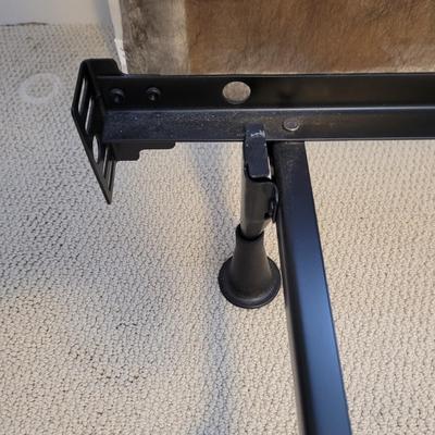 Two Twin Daybeds with Brooklinen and Woolrich Bedding (B2-CE)