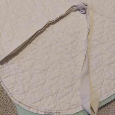 Two Twin Daybeds with Brooklinen and Woolrich Bedding (B2-CE)