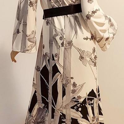 Vtg Tori Richard Honolulu maxi Bamboo silk Screened Hostess Gown