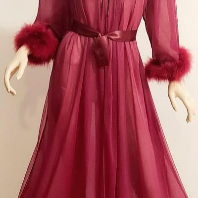 Vtg 2for1 Boudoir pc Hostess Gown/Marabou and lace half Slip