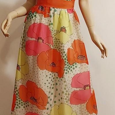 Exquisite vtg 70s Floral Chiffon Hostess Maxi dress w/Ruffles & Millinery Flowers