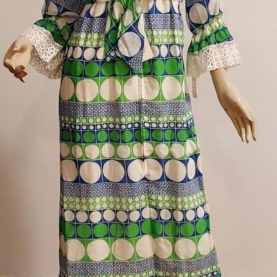Vtg 70s Lazy-U maxi Empire dress w/Ruffled Eylet Guipure Neck/Sleeves Green Hue