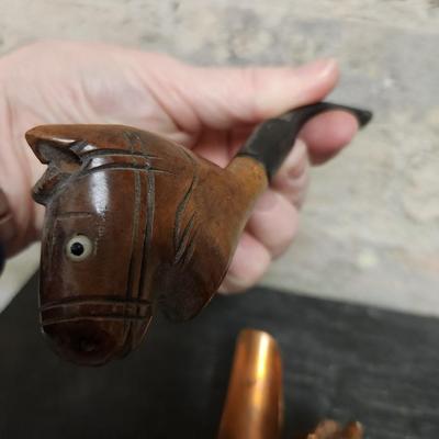 Pipe and pipe holder