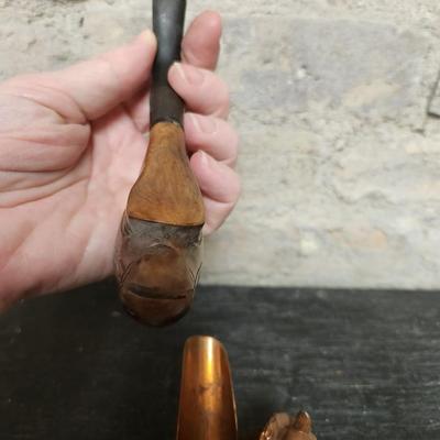 Pipe and pipe holder