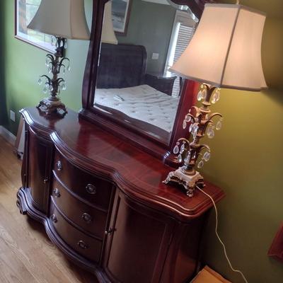 Mahogany Finish Serpentine Stretch Dress with Mirror