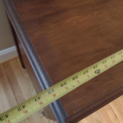 Vintage Solid Wood Vanity Dresser with Stylish Three Panel Mirror