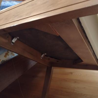 Mid Century Design Wood Framed Sitting Chair