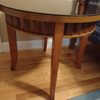 Mahogany Finish Round Side Table with Glass Top Cover Choice A