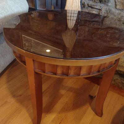 Mahogany Finish Round Side Table with Glass Top Cover Choice B