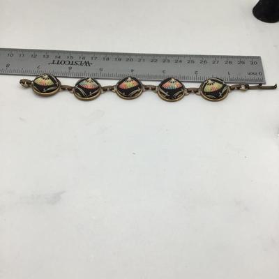 Vintage fan designs bracelet