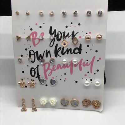Be your own kind of beautiful earrings set