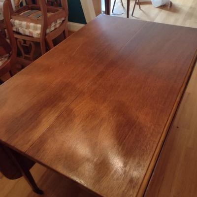 Solid Wood Drop Leaf Gate Leg Table with Three Leaf Inserts