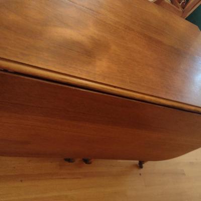 Solid Wood Drop Leaf Gate Leg Table with Three Leaf Inserts