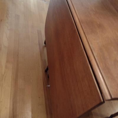 Solid Wood Drop Leaf Gate Leg Table with Three Leaf Inserts