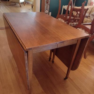 Solid Wood Drop Leaf Gate Leg Table with Three Leaf Inserts