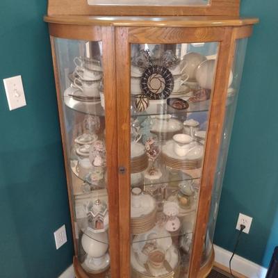 Vintage Solid Oak Bowfront Curio Cabinet (No Contents)