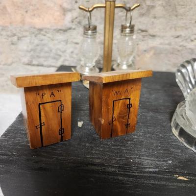 Vintage salt and pepper shakers lot