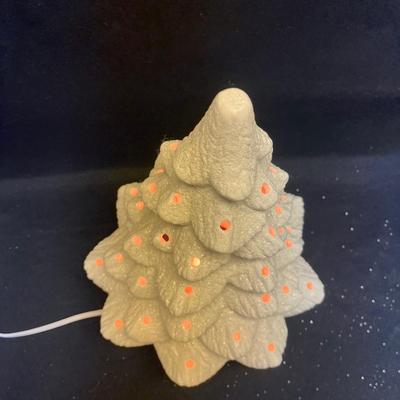 White Ceramic Lighted Christmas Tree (BS-MG)