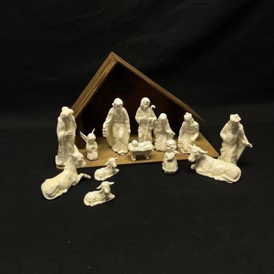 W. Goebel Ceramic Nativity Set (BS-MG)