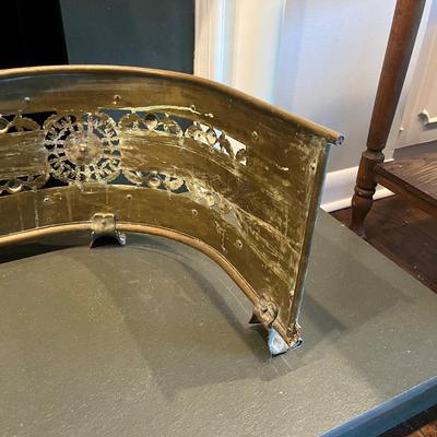 Footed Brass Fireplace Guard (BS-MG)