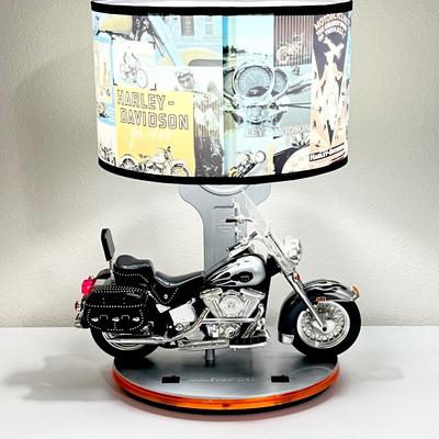 HARLEY DAVIDSON ~ Heritage Table Lamp V ~ With Sound & Nightlight