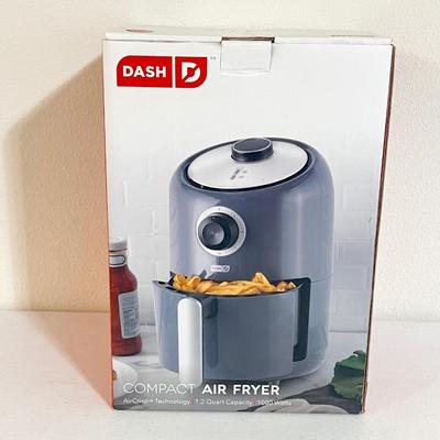 DASH ~ 1.2 Quart Compact Air Fryer ~ Like New