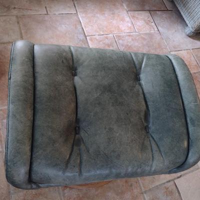 Ekornes Leather Gravity Chair Green Tone