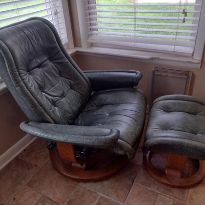 Ekornes Leather Gravity Chair Green Tone