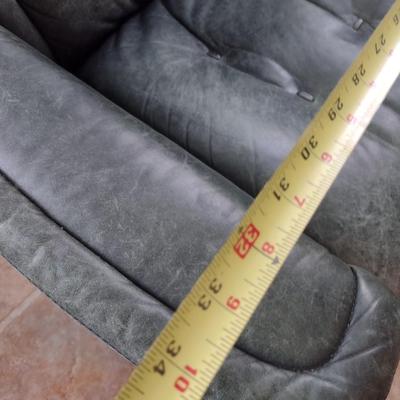 Ekornes Leather Gravity Chair Green Tone