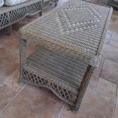Wicker Rattan Patio Accent or Coffee Table
