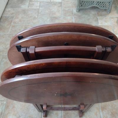 Set of Four Oval TV Trays with Stand Burlwood Finish