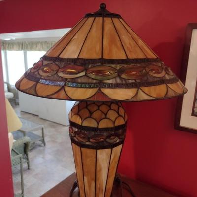 Art Deco Tiffany Shade Style Table Lamp with Light Up Post and Double Bulb Top