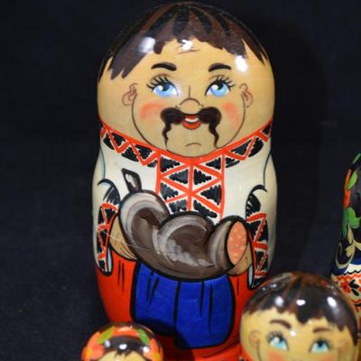 Set of 5 Russian Family Nesting Dolls 6.5