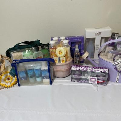 Gift packages with beauty products