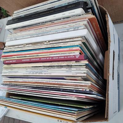 Box of mostly classical records, great shape