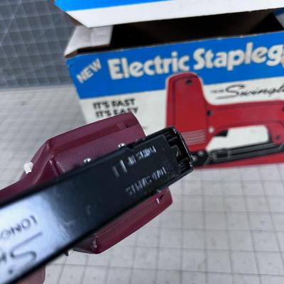 Swingline Electric Stapler 