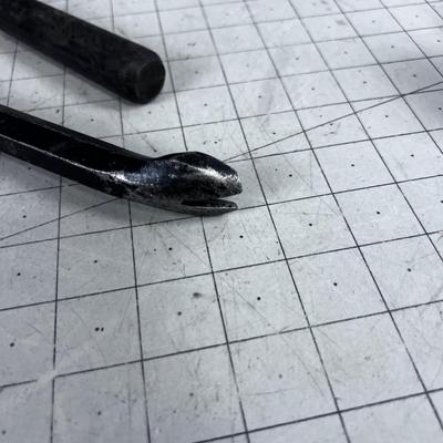 (2) Cats Paw Nail Pullers 