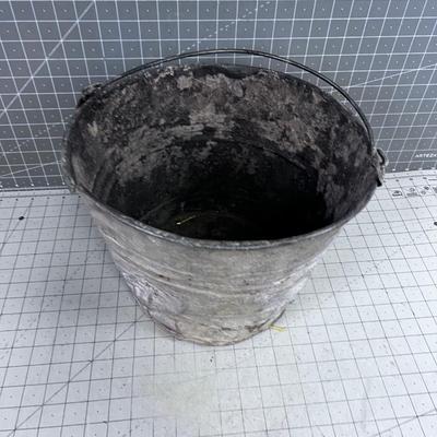 Dirty Rustic BUCKET