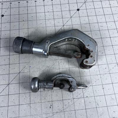 2 Pipe Cutters 