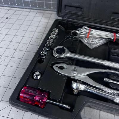 Tool Kit: Sockets and Wrenches 