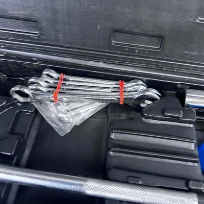 Tool Kit: Sockets and Wrenches 