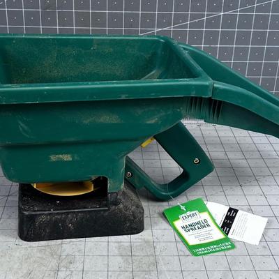 Fertilizer Spreader 