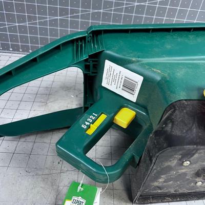 Fertilizer Spreader 