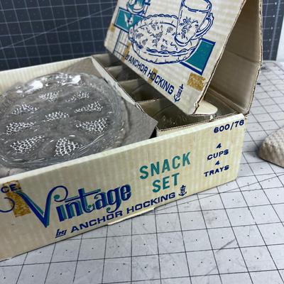 Snack Set by ANCHOR HOCKING (8) Piece