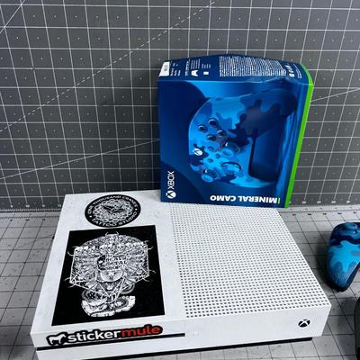 XBOX 1  with CONTROLLERS, Console, External Drive No charging cables