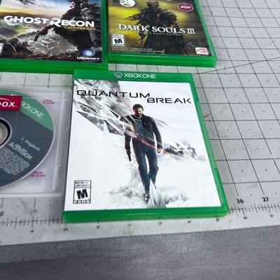 Large Lot of XBOX 1 Games in Cases 