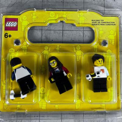 LEGO Mini Figures that look like GAMERS