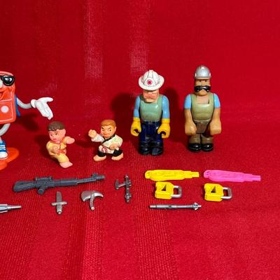DONNY DOMINO, VINTAGE CHARLIE BROWN FIGURES, SOMA KARATE FIGURES, HUSKY HELPERS AND MORE