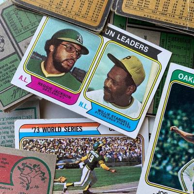 HUGE LOT 1974 & 1975 Topps Baseball Cards