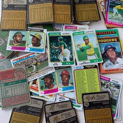 HUGE LOT 1974 & 1975 Topps Baseball Cards